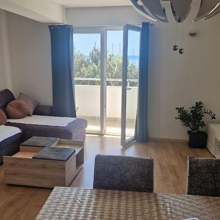 PENTHAUS APARTMAN n&m Baška Voda Exterior foto