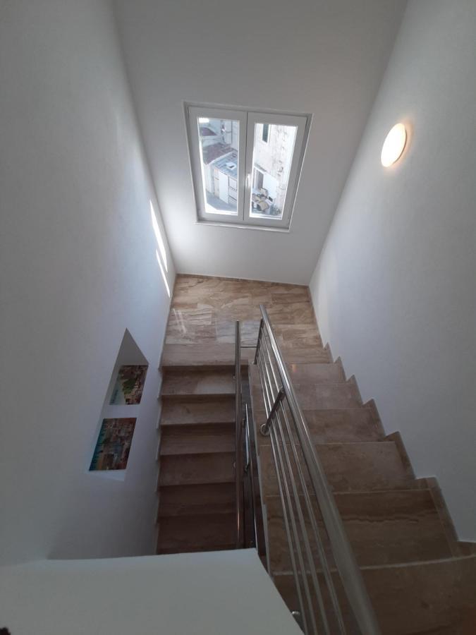 PENTHAUS APARTMAN n&m Baška Voda Exterior foto