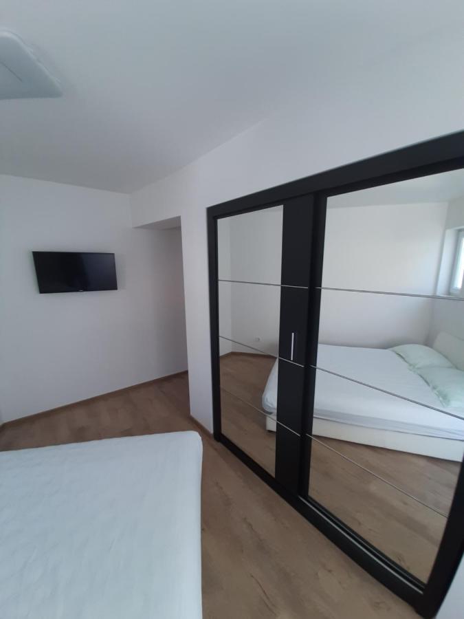 PENTHAUS APARTMAN n&m Baška Voda Exterior foto