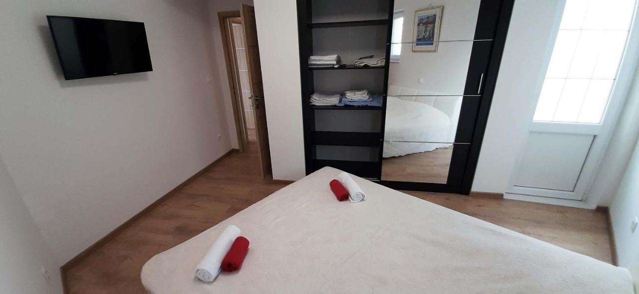 PENTHAUS APARTMAN n&m Baška Voda Exterior foto