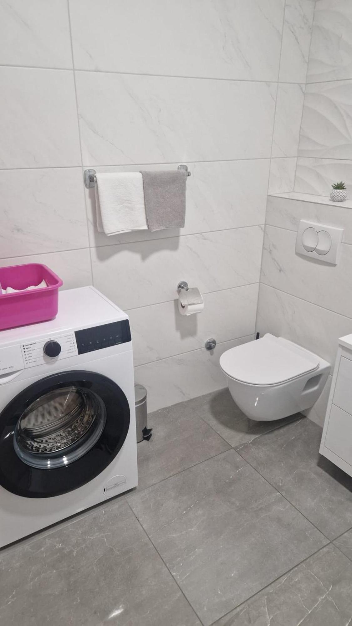 PENTHAUS APARTMAN n&m Baška Voda Exterior foto